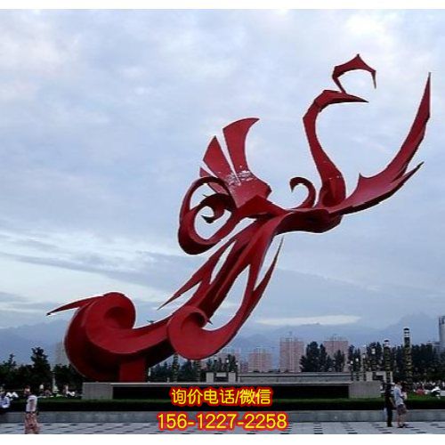 抽象鳳凰雕塑，點綴園林景觀