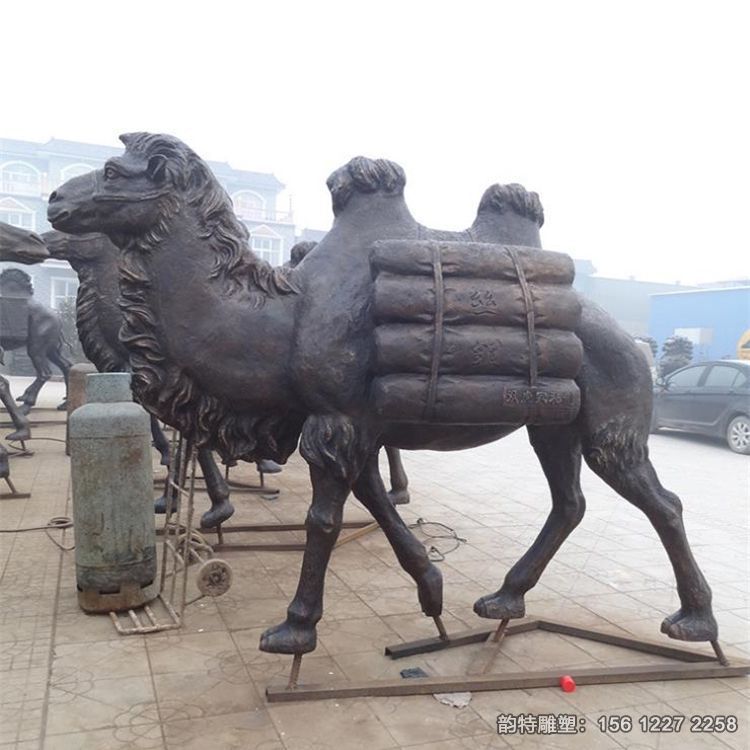大型鑄銅駱駝雕塑，商人騎駱駝雕塑