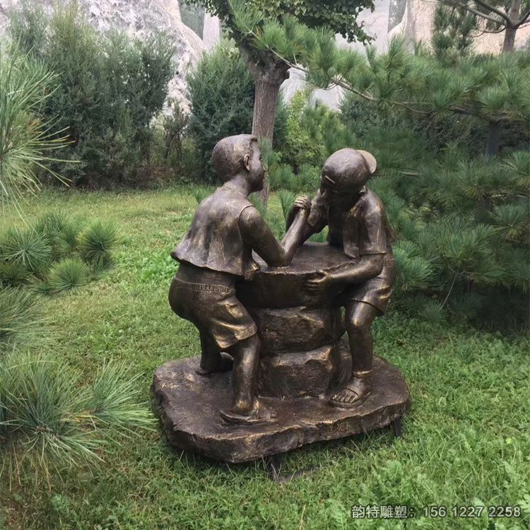 玻璃鋼掰手腕雕塑，童趣主題雕塑各種造型任選