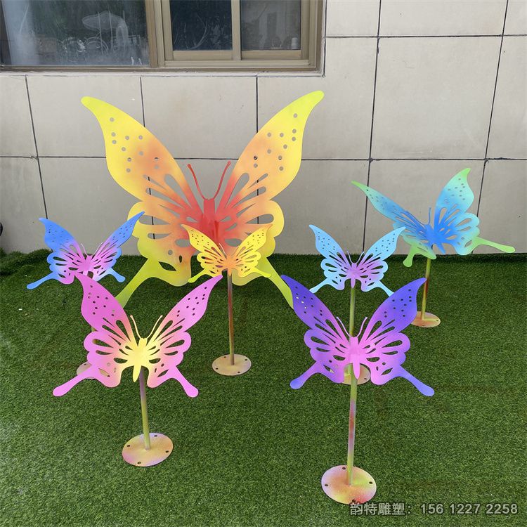 不銹鋼蝴蝶雕塑實拍圖 公園鏤空發光蝴蝶雕塑擺件