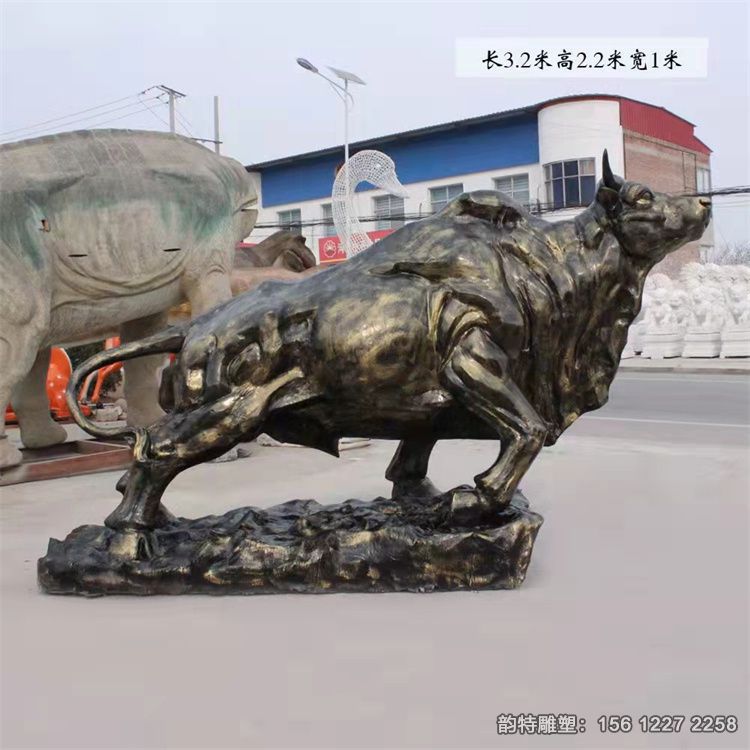 開荒牛雕塑 玻璃鋼仿銅牛雕塑案例